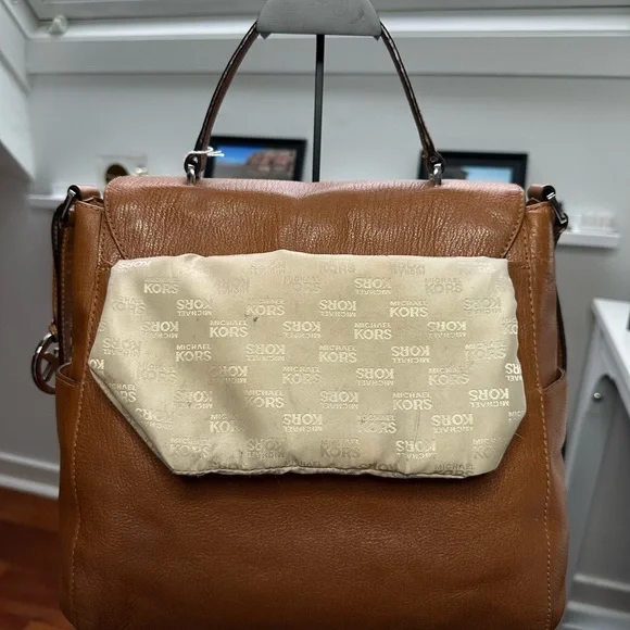 🔥 MK Brown Crossbody Bag with Pebbled Leather - Picture 6 of 9